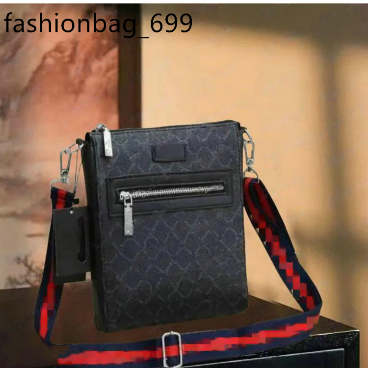 Luxury designer trio outdoor Waistpacks messenger bag Men bag Shoulder Bags Mans Briefcases fashion Handbag Bolsas Messenger Crossbody Bag purse Purse wallet