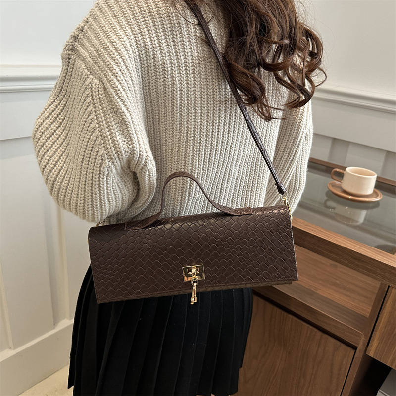 Luxury Brand Designer Bag Unique Niche Design Casual Chic Simple Single Shoulder 2025 Casual Trendy Women's Clutch Fashion Small Square Bag