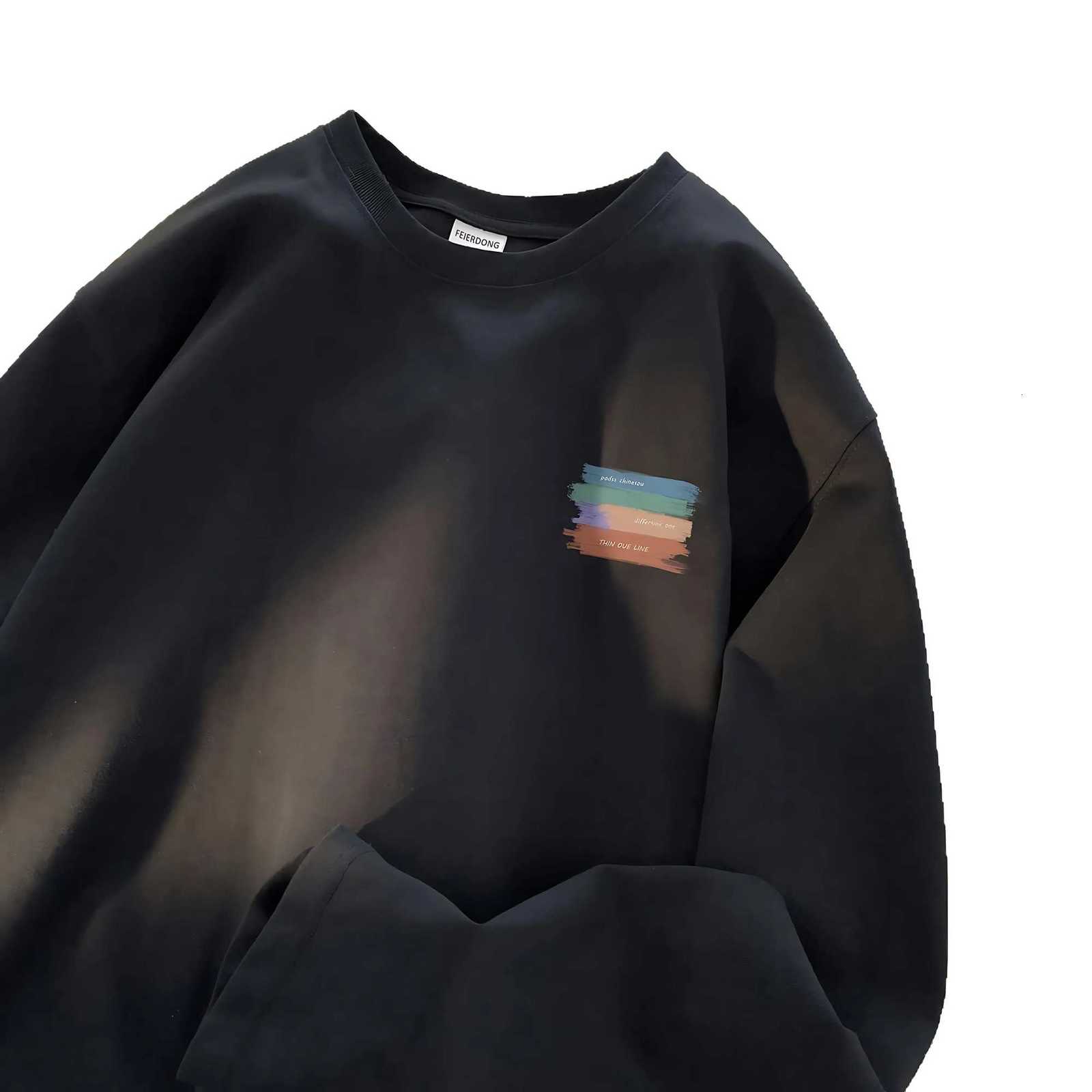 The new mens longsleeved Tshirt for Spring and Autumn 2025 features a casual fashionable and comfortable 3D graffiti printXJ251023