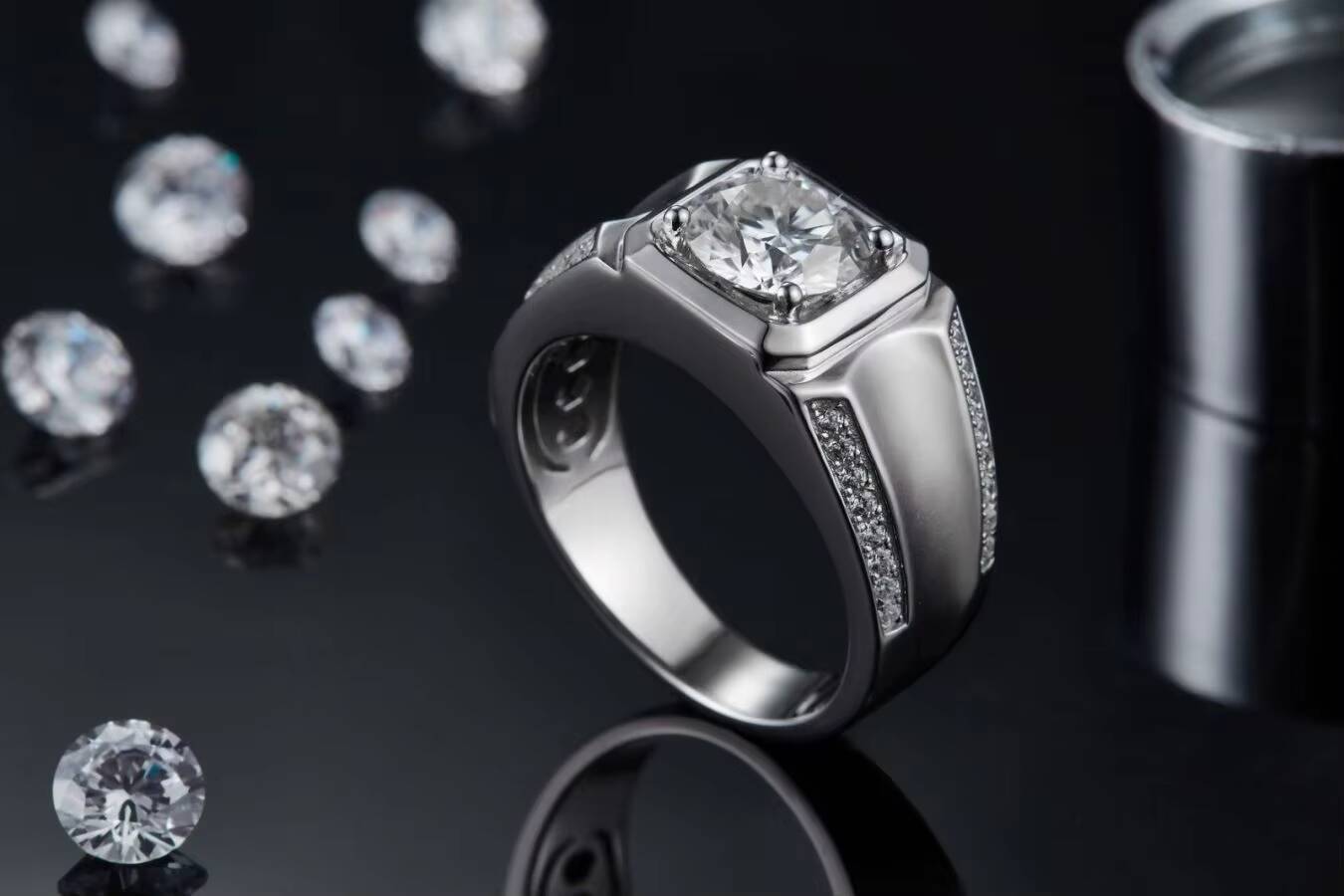 Wholesale Price Moissanite Rings Men Hip Hop Brilliant Cut Ring VVS Moissanite Diamond Inlaid Ring for Women