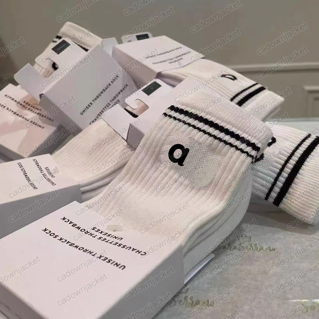 Throwback Sock Women Sport Sock Mens Sock Cotton Medium Tube Sock Four Seasons Comfy Classic Stretchy Socks