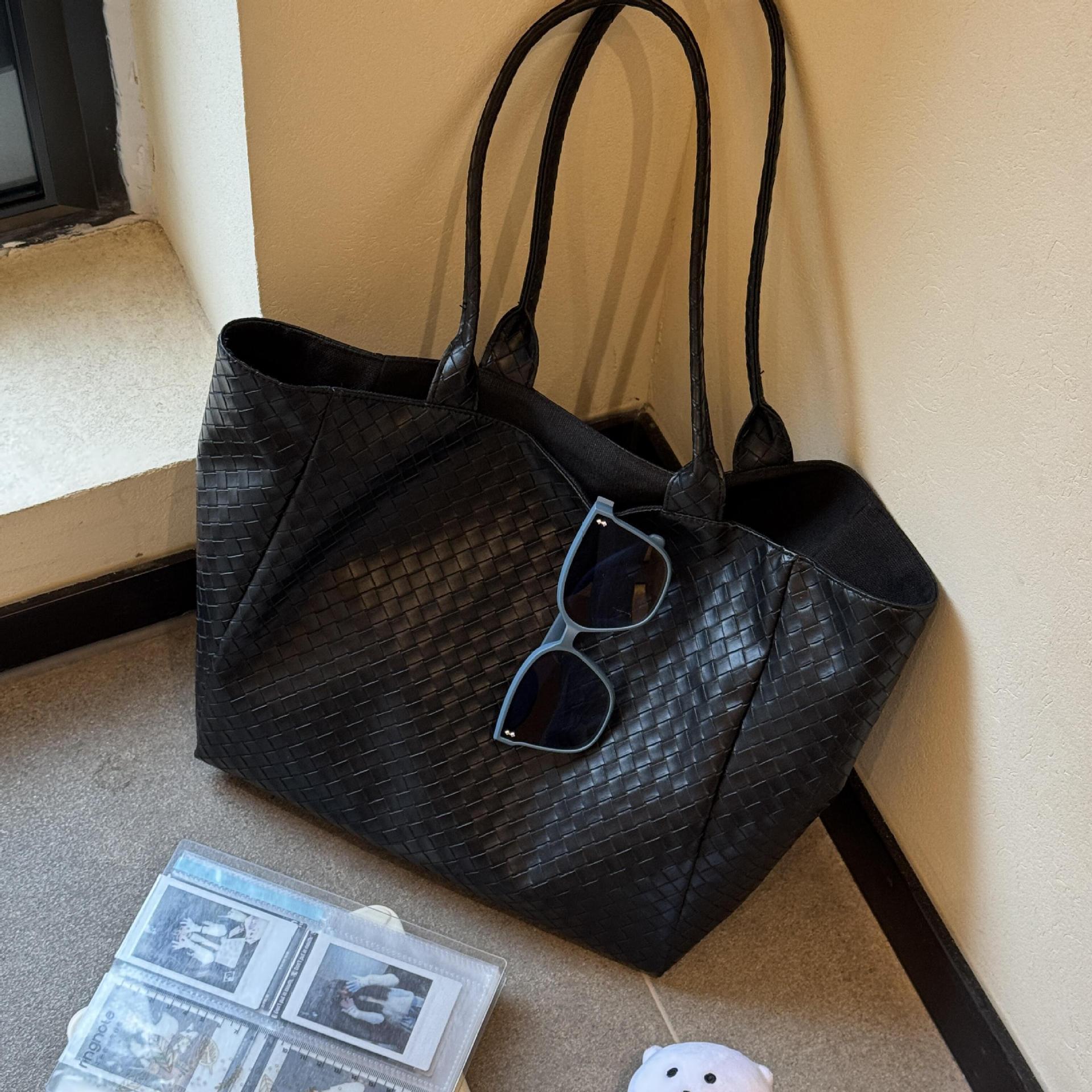 Luxury Brand Designer Bag Korean Style High-End Woven Bag For Women 2025 New Lazy Style Versatile Shoulder Bag Morning Commute Tote Large Bag