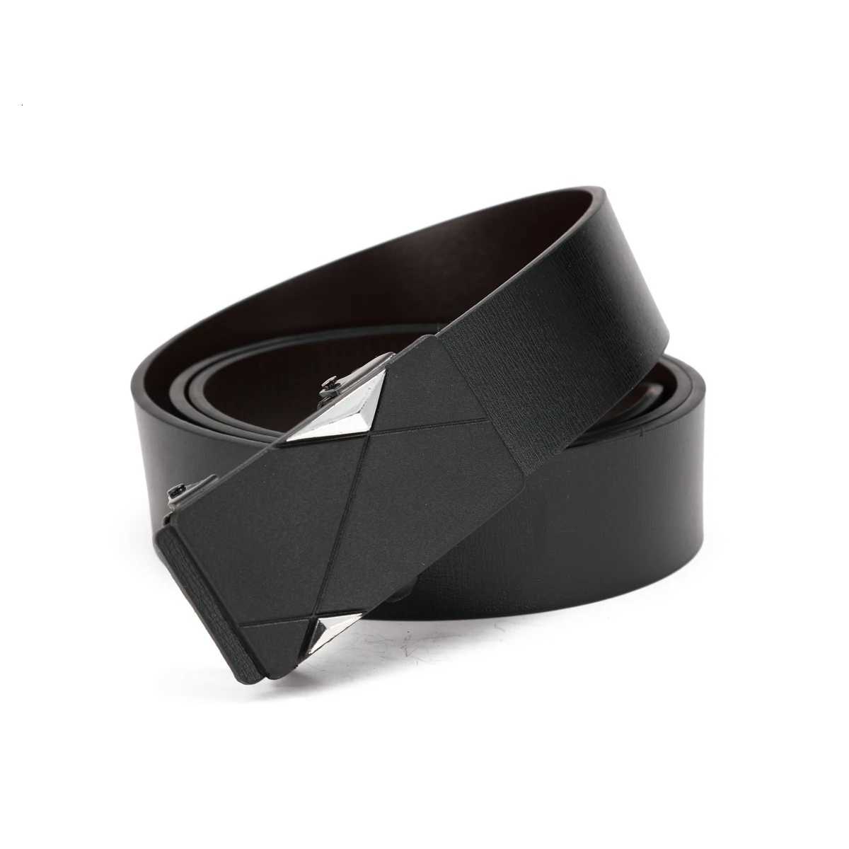 A casual individual and retro belt a Westernstyle clothing accessory metal buckle PU belt suitable for both men and womenXJ251023