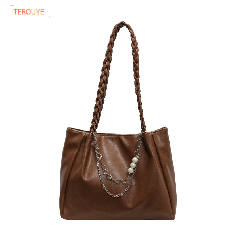 Vintage Large Capacity Underarm Bag Autumn/Winter New Pearl Chain Texture Fashion Handbag Versatile Trendy Women's Shoulder Bag Luxury Designer B