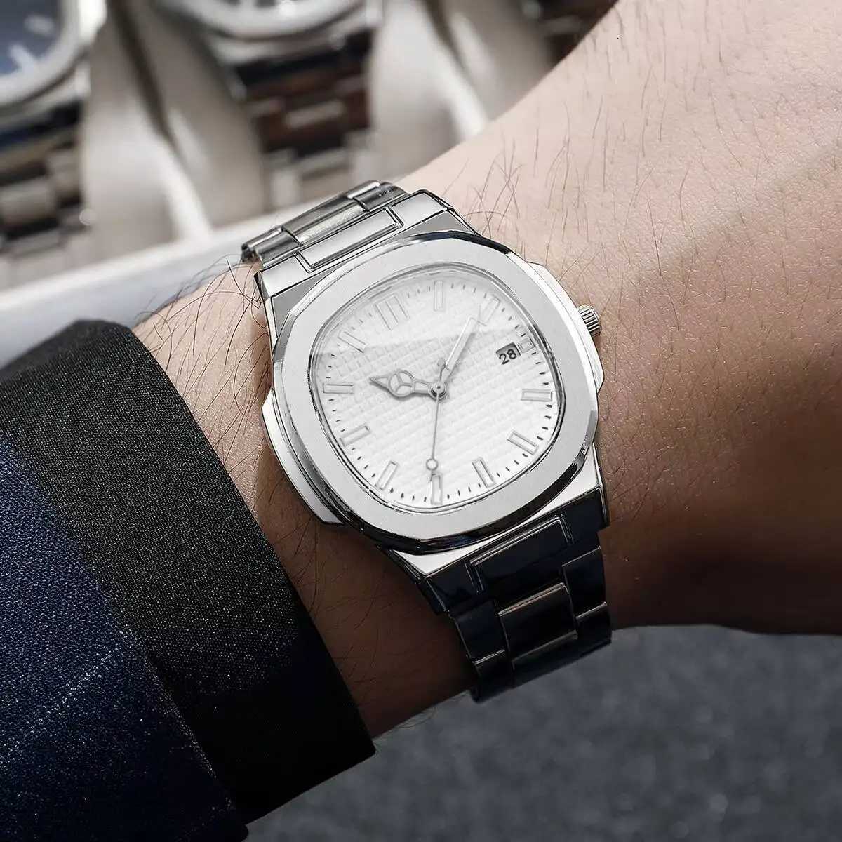 Luxury Square Men Business Watches Calendar Mens Quartz Watch Clock Gift Reloj HombreWithout BoxL251023