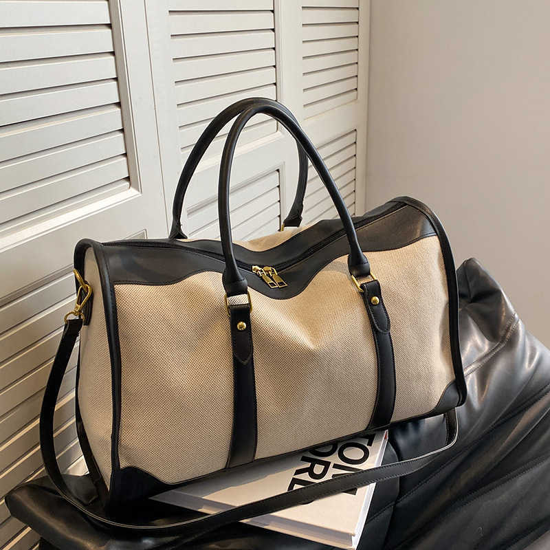 Short Trip Travel Bag Large Capacity Trendy Shoulder Bag 2025 New Fashionable Handheld Crossbody Bag for Commuting and Outings W251023