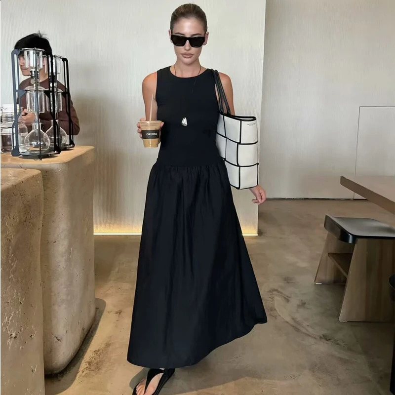 MUJER Black Pleated Long Dresses for Women Knitted Sleeveless Maxi Dress Woman Vintage Party Womens Dresses Spring Casual Dress 251023