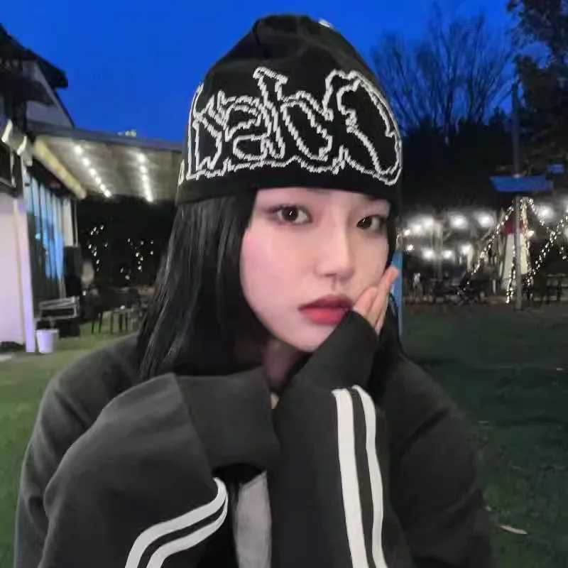 Women Beanie Hat Korean Fashion Knit Letter Winter Jacquard Hip Hop Harajuku Graphic Y2k Streetwear Unisex Pullover AccessoriesXJ251023
