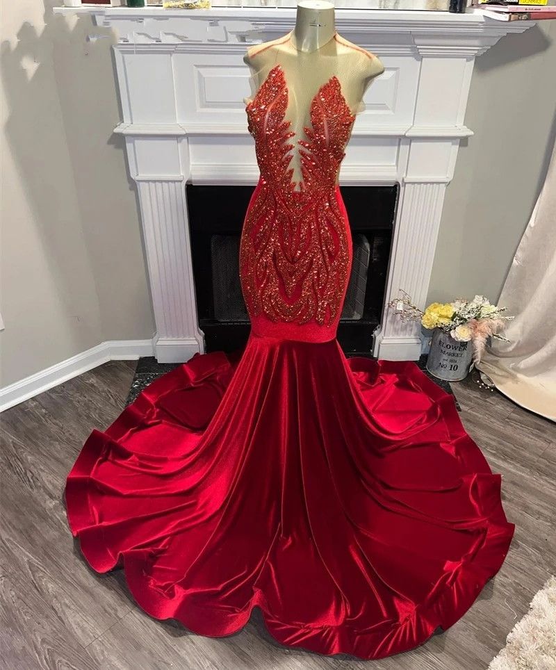 Gorgeous Red Gold Prom Dresses 2026 Sheer Top Sparkly Beading Veet Black Girl Mermaid Party Gala Gowns O23