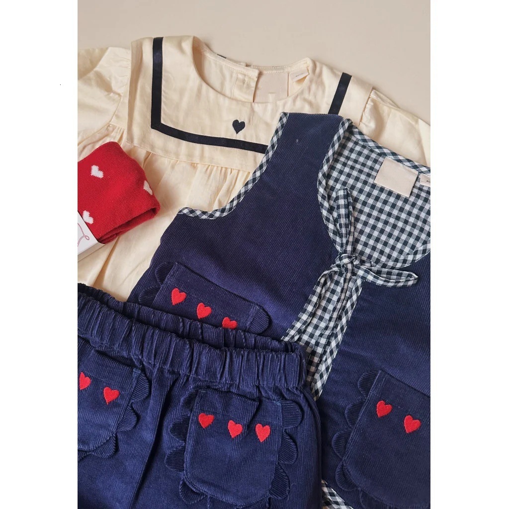 New autumn and winter multifunctional designer fashion corduroy girls' vest and short skirt heart-shaped embroidered children's jacket and s