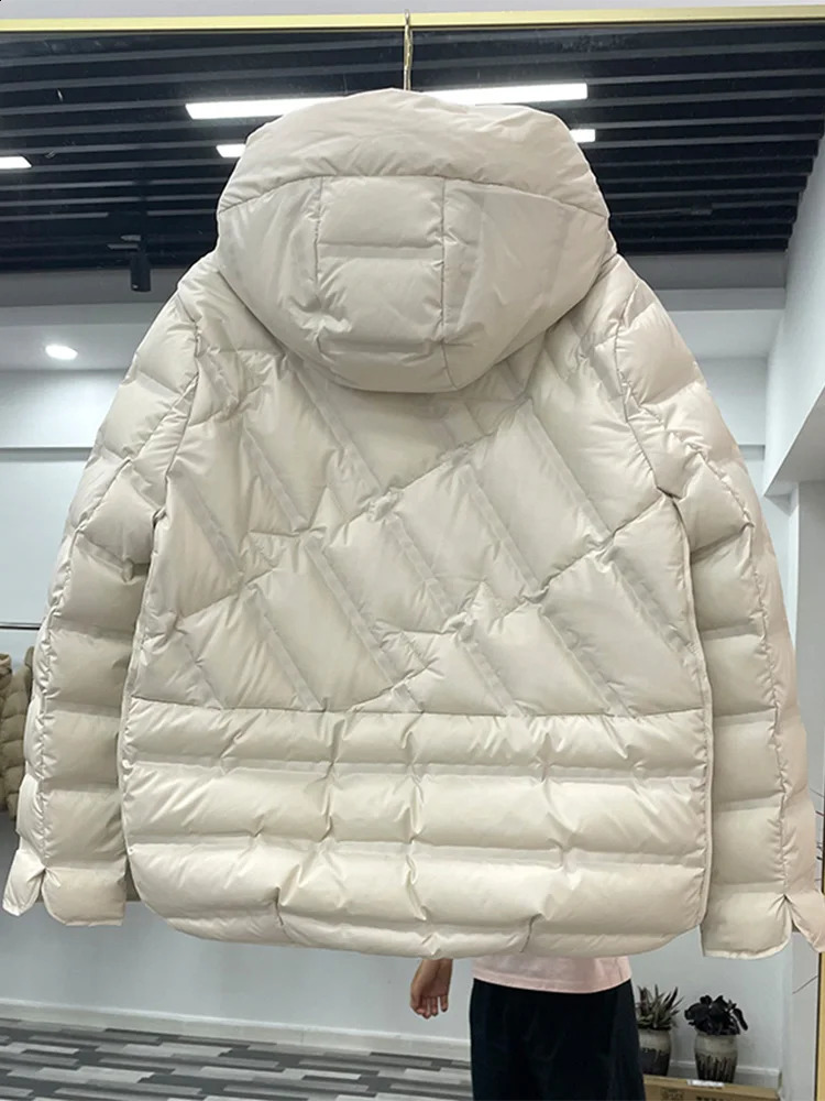 Lagabogy Winter Women 90 White Duck Down Coat Female Stand Collar SingleBreasted Puffer Jacket Casual Loose Hooded Parkas 251022
