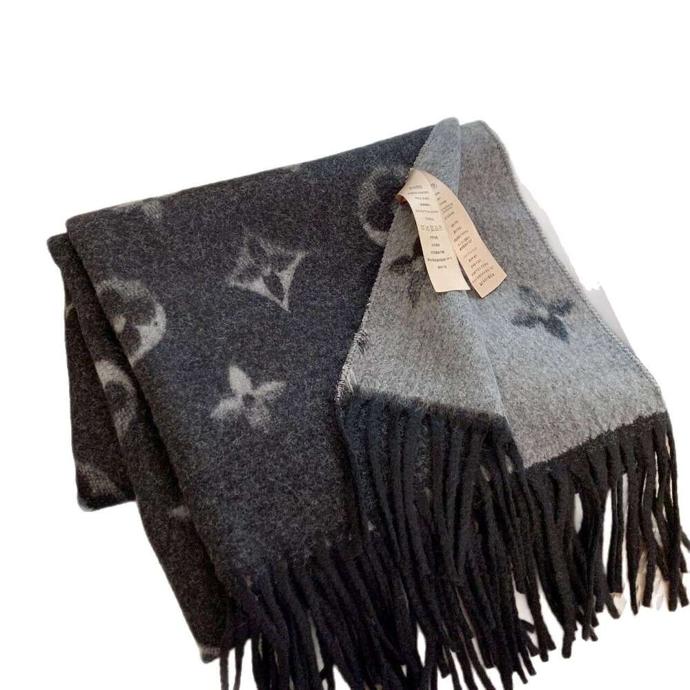2025 High-End Double-Sided Cashmere Scarf for Women Letter Monogram Imitation Wool Neck Warmer Shawl with Tassels