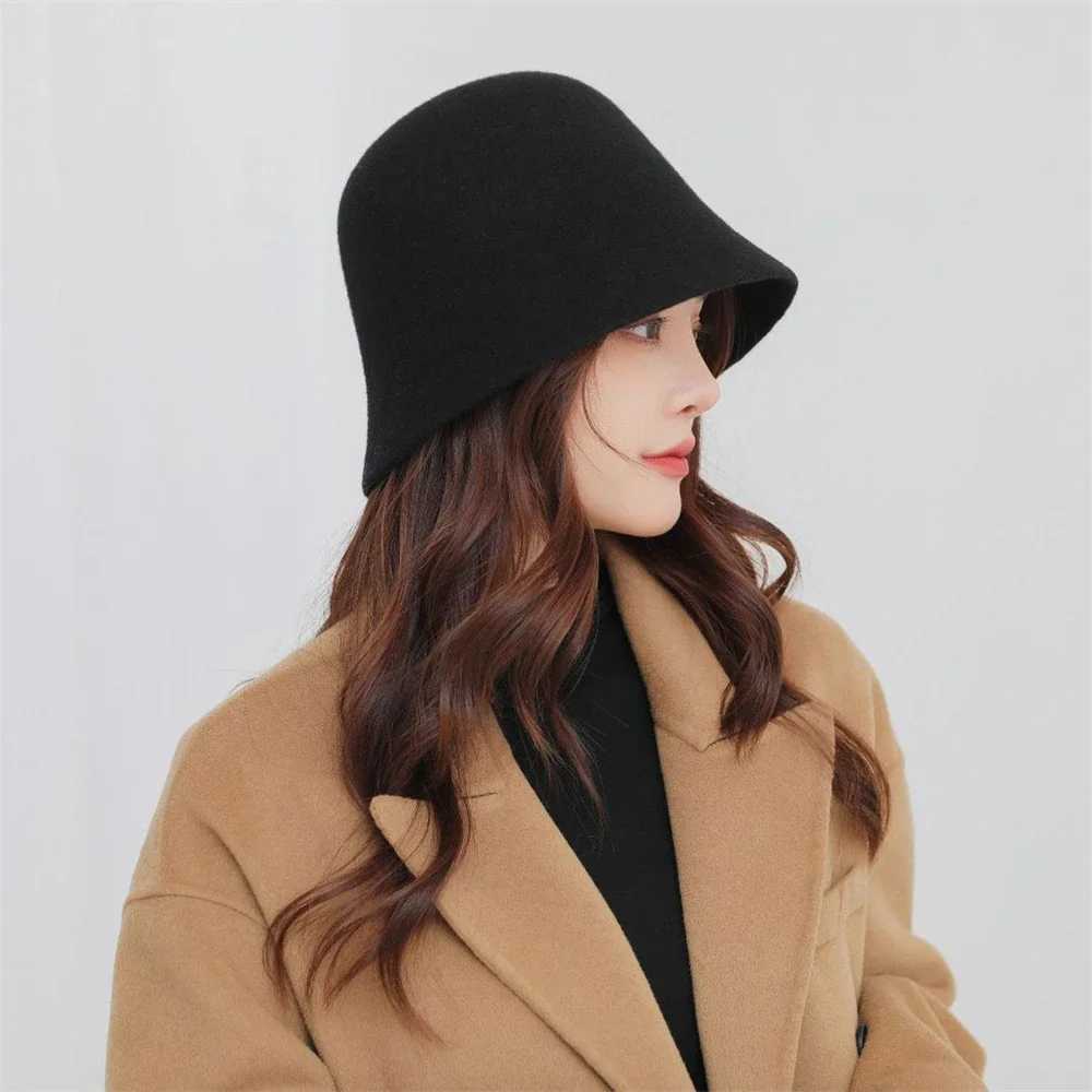 Japanese Sty Warm Bucket Hat For Wens Felt Retro De Hat Fa Fashion British Sty Panama Casual Autumn WinterW251023