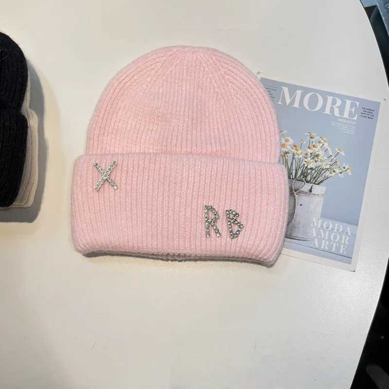 New Real Rabbit Fur Diamonds Letter Beanies Hats For Women Winter Warm Knitted Hat Famous Brand Lady Casual Bonnet Skiing CapXJ251023