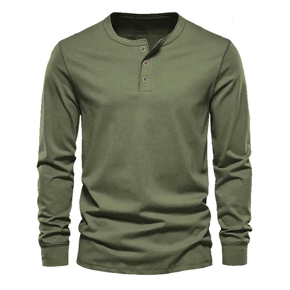 Mens Solid Long Sleeve round Collar T Shirt Casual and Soft Pullover in Light Green Ideal for Outdoor ActivitiesXJ251023