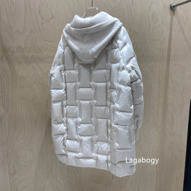 Lagabogy Winter Women Long White Duck Down Jacket Female Casual Loose Warm Parkas Knitted Hat Detachable Puffer Coat 251022