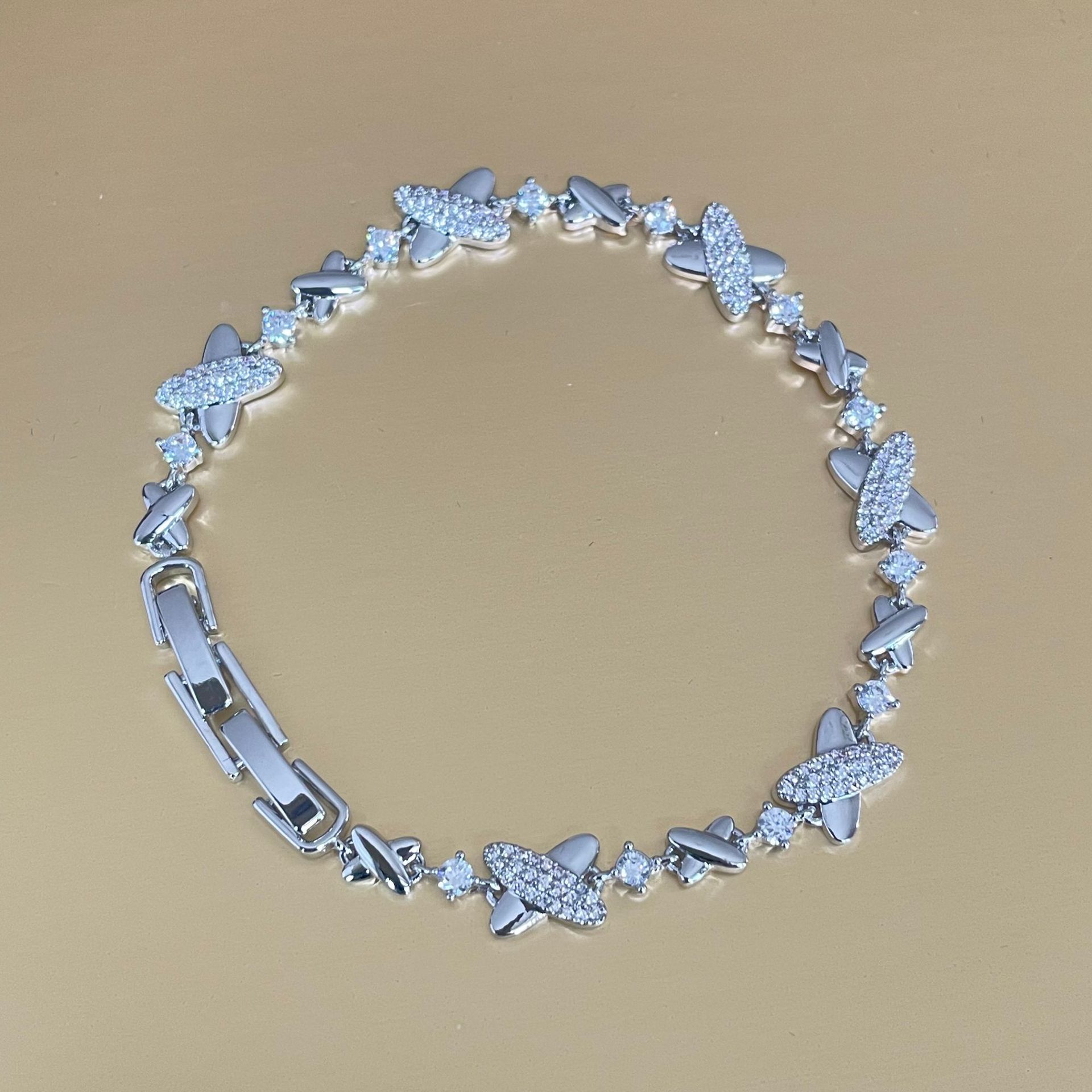 Designer bracelet 14k white gold full diamond zircon butterfly bracelet for women luxurious and high-end feel Charm bracelet adjustable bracelet free 