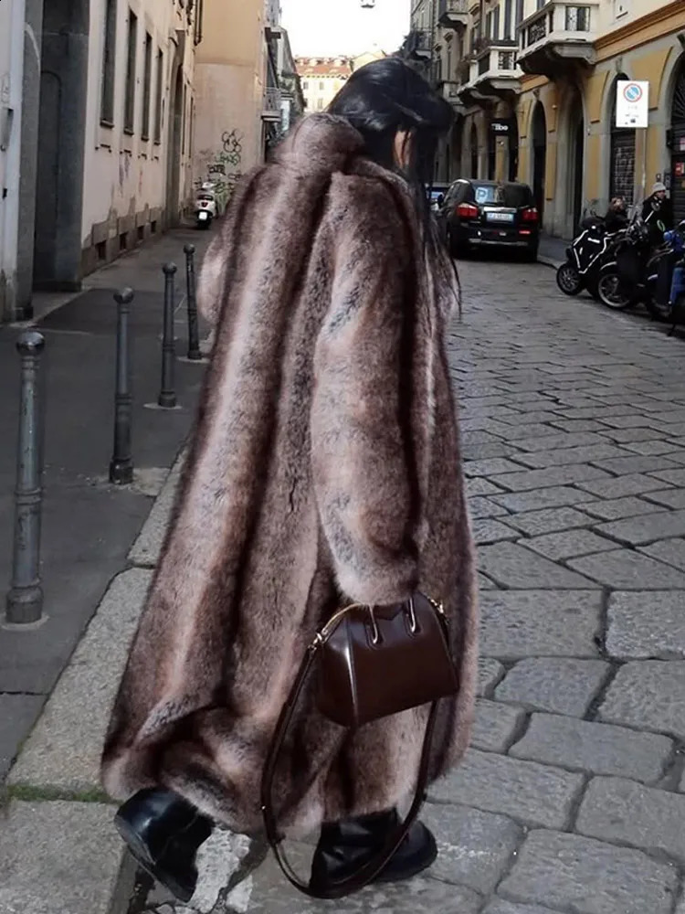 Fashion Brown Faux Fur Overcoat Women y Lapel Long Sleeve Fluffy Coat Winter Female Thicken Warm High Street Outwear 251021