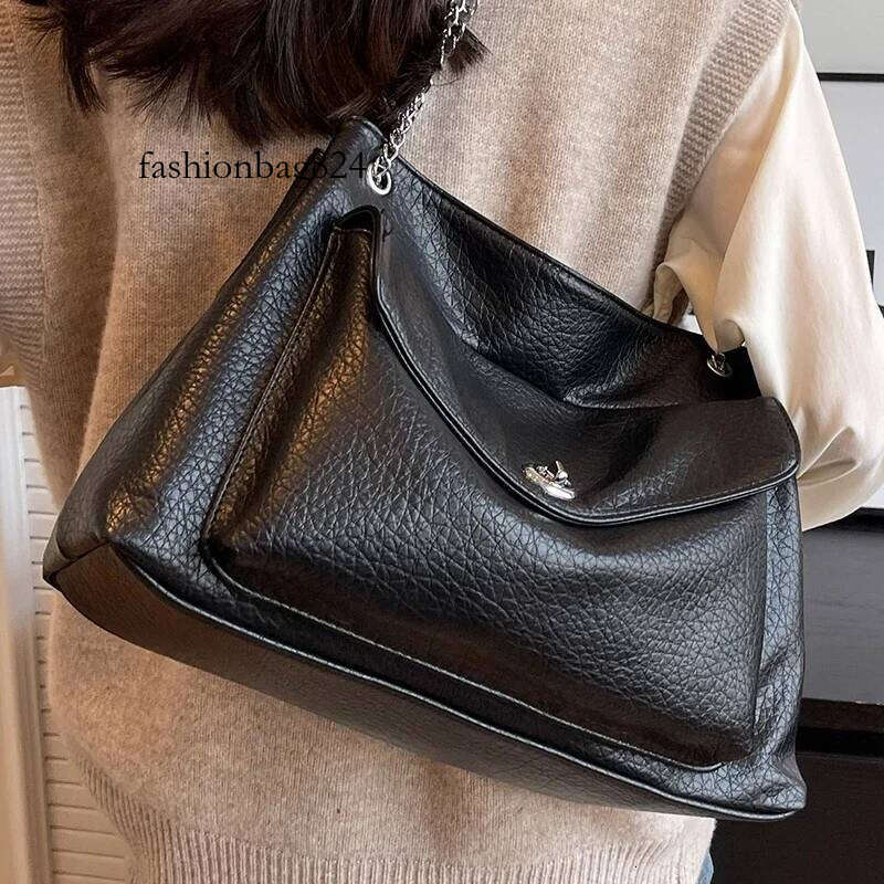 Female Large Black Tote Handbag Multi Pocket Ladies Metal Chain Shoulder Bag Soft Pu Leather Women's Serviceable Crossbody Bags