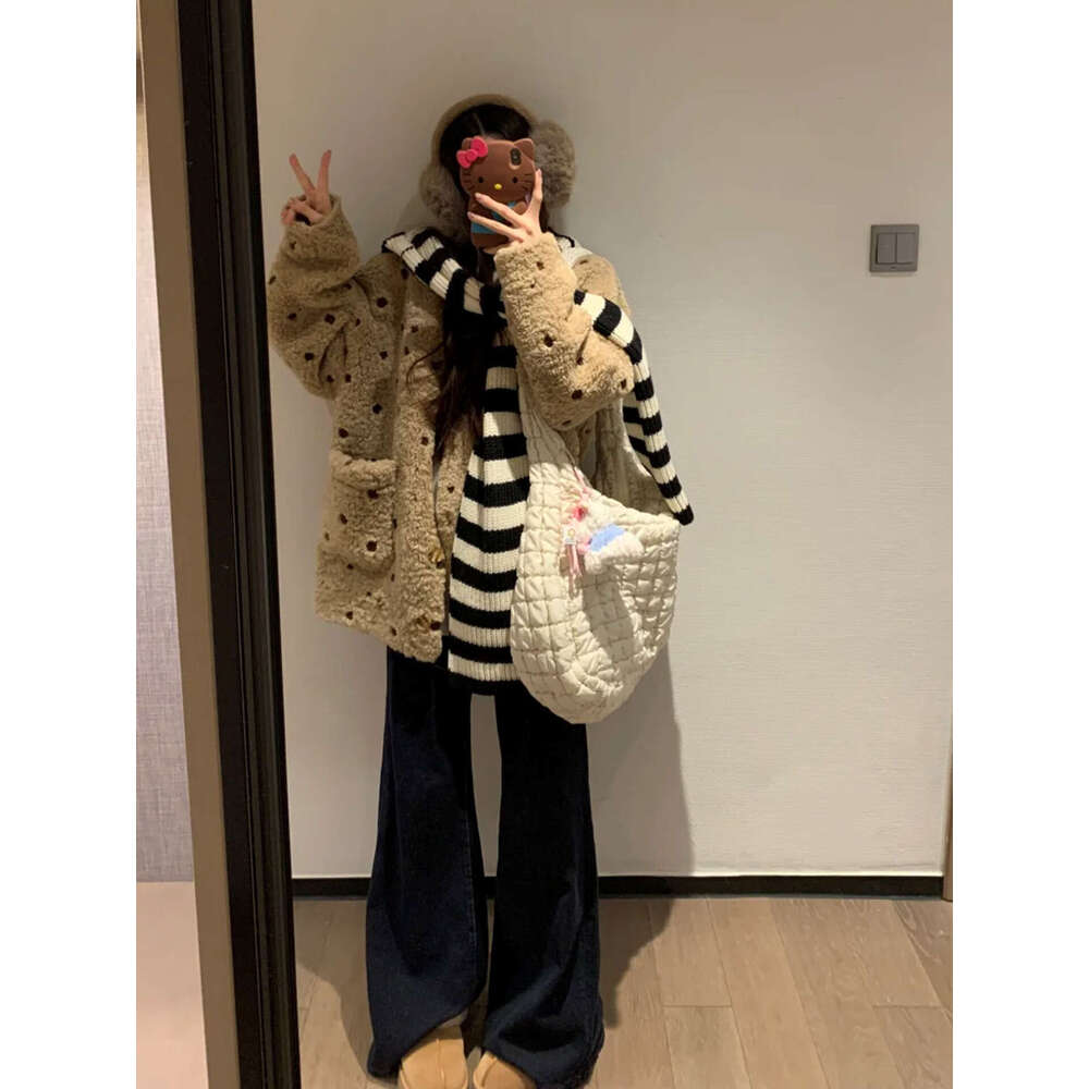 EcoFriendly New Milk Tea Polka Dot Fur Sheepskin Hooded Shearling Coat Women Winter Jacket