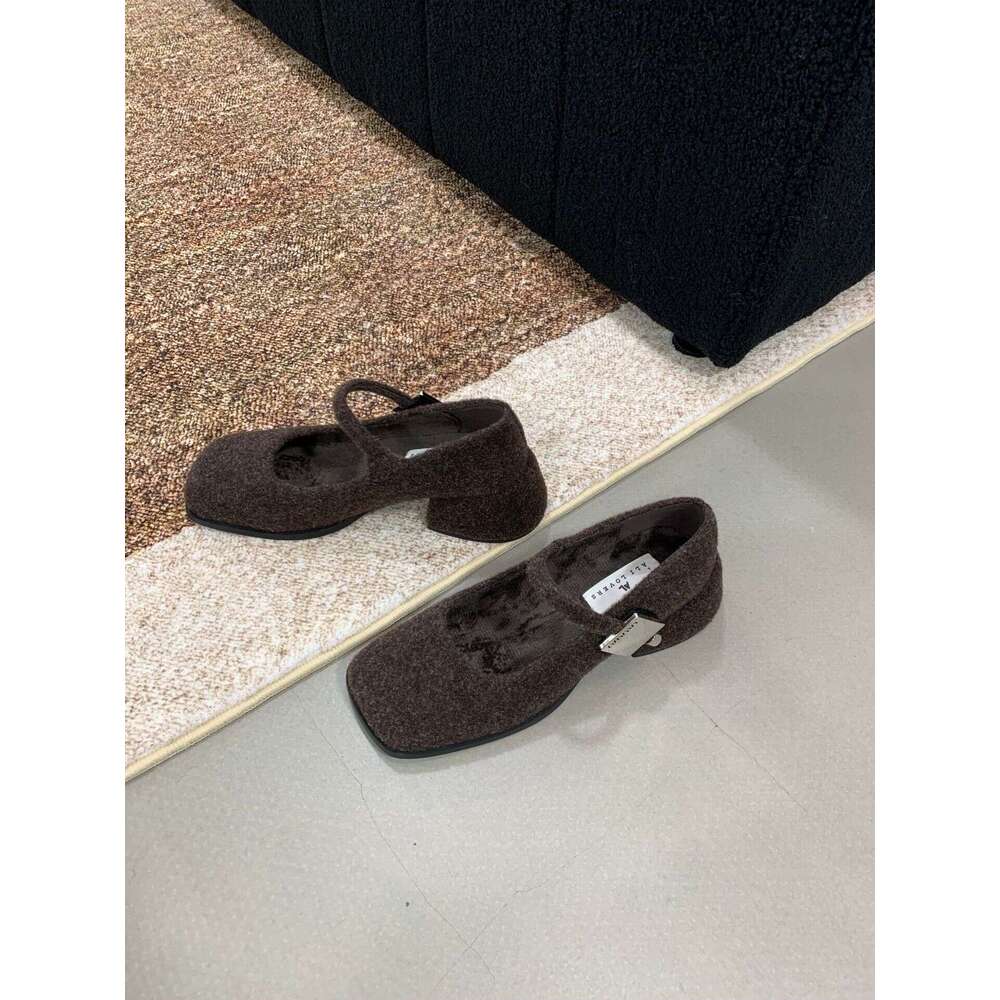 2025 Autumn Winter New Women's Thick Mid-Heel One-Strap Buckle Lamb Wool Square Toe Fleece-Lined Mary Jane Shoes Warm Stylish Designer
