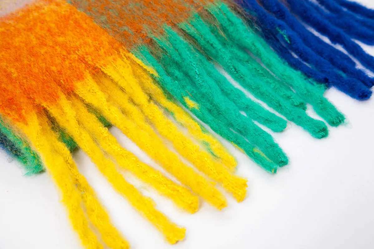 2022 NEW Luxury Cashmere Women Plaid Scarf Winter Warm Shawl and Wrap Bandana Long Tassel Female Foulard Thick Blanket J251113