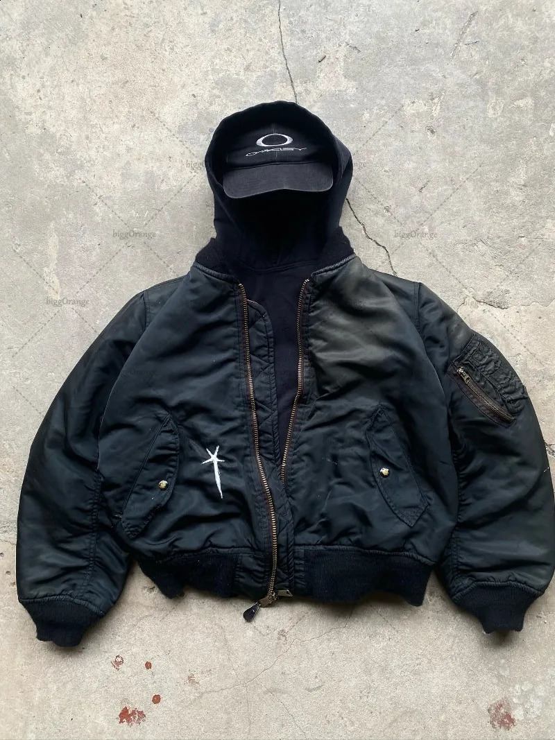 Hiphop Trendy Casual Loose Streetwear Flight Jacket Men Gothic Punk Harajuku Retro y Multipocket Warm Cotton Coat 251023