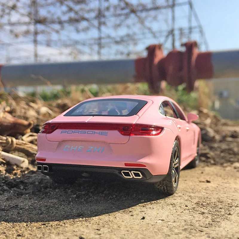 132 Porsche Paramera alloy car model ornaments pullback acoustooptic toy doors and hood trunk can be openedT251023