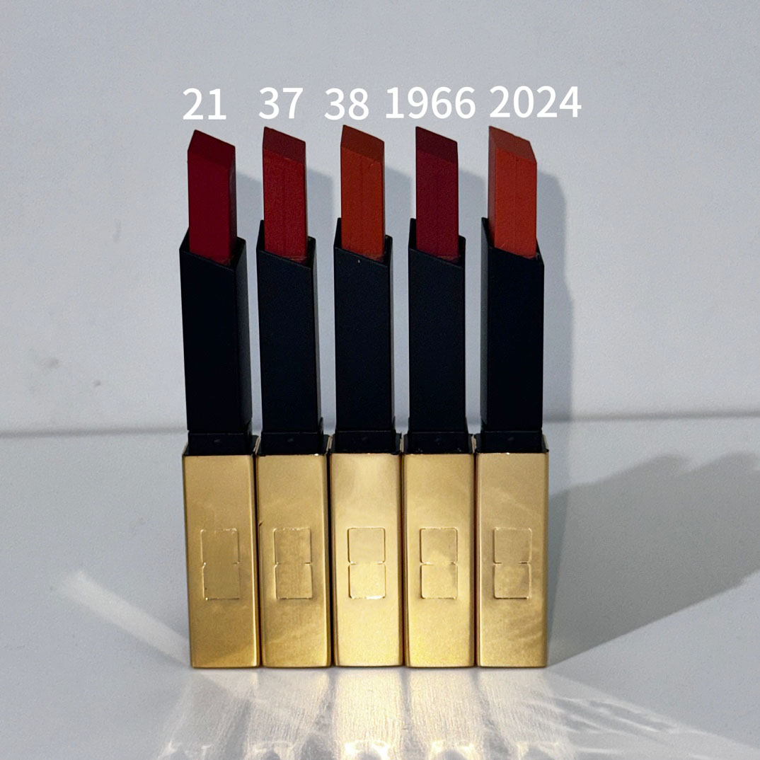 Brand New Designer The Slim Square Lipstick Gold Tube 2.2g Leather Matte Lipstick Rouge Lips Beauty Velvet Matte Lip Stick Makeup