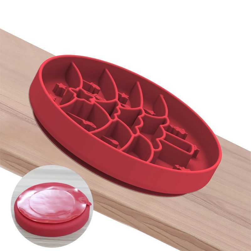 Pet Placemat Cat Slow Feeding Mat Dog Lick Mats Silicone Pet Eating with Slow Food Bowl Pet Antislip Antichoking Eating Gear Y251023