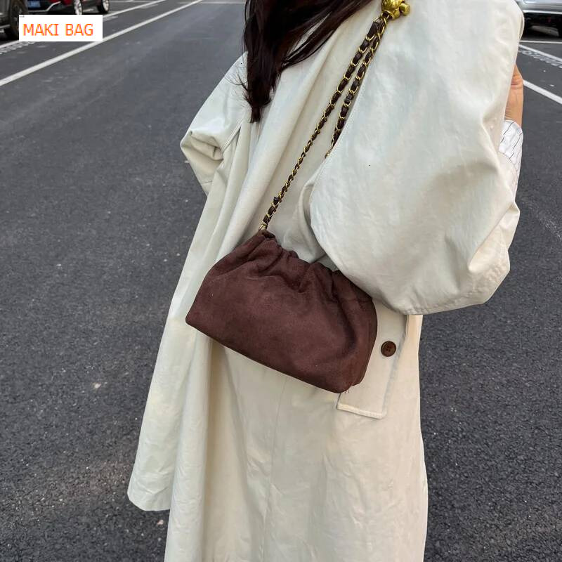 Retro suede bucket bag autumn and winter new Korean style elegant luxury armpit bag fashionable versatile women's shoulder bag designer bag