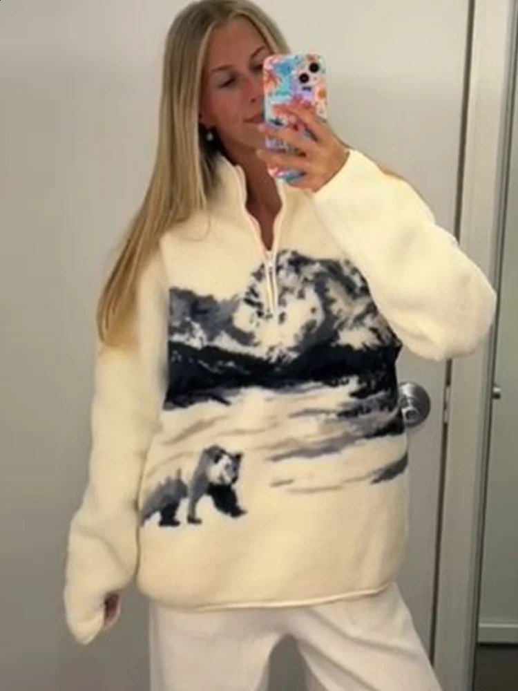 2026 Spring Autumn Hiking Printed Lamb Fleece Sweatshirt For Women High Neck Long Sleeve Zipper Pullovers Lady Outdoor Outerwear 251022