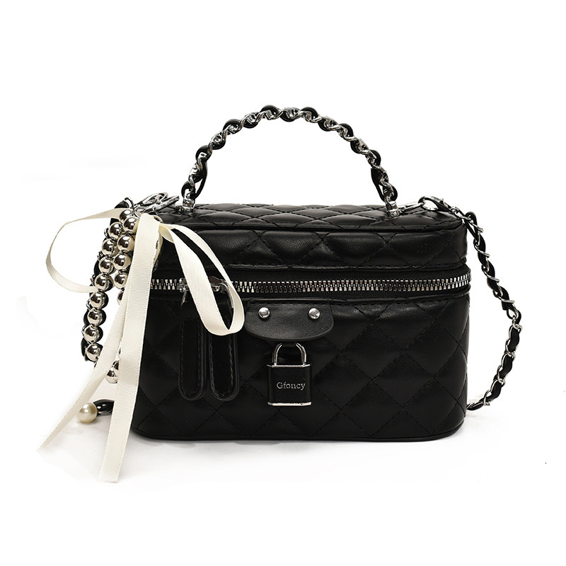 Luxury Brand Designer Bag 2025 Summer Gentle Temperament Quilted Handbag Daily Personality Solid Color Metal Chain Single Shoulder Crossbody Bag For W