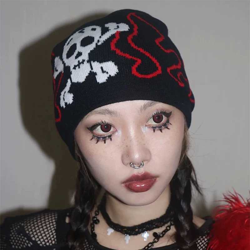 Personal Punk Skl Don Knitted Hats Autumn and Winter Unisex Dark Series Warm Street Versati Niche Fashion Hip Hop BeaniesW251023