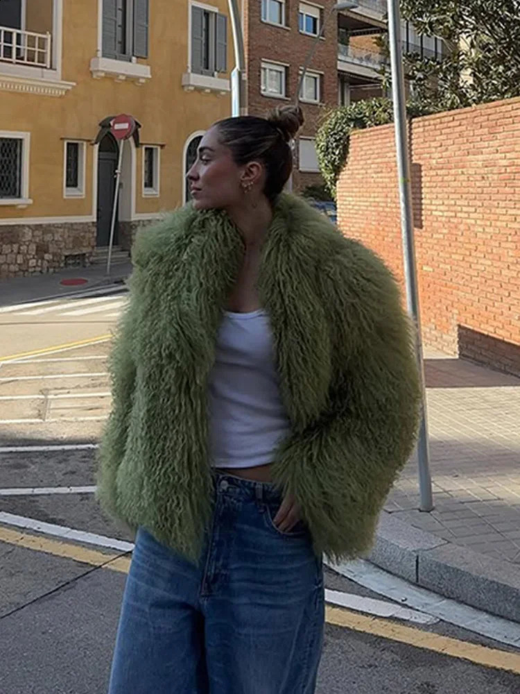 Women Casual Green Fur Jacket Chic Collar Loose Winter Lady Daily Fashionable Commuting Street Outerwear 251021