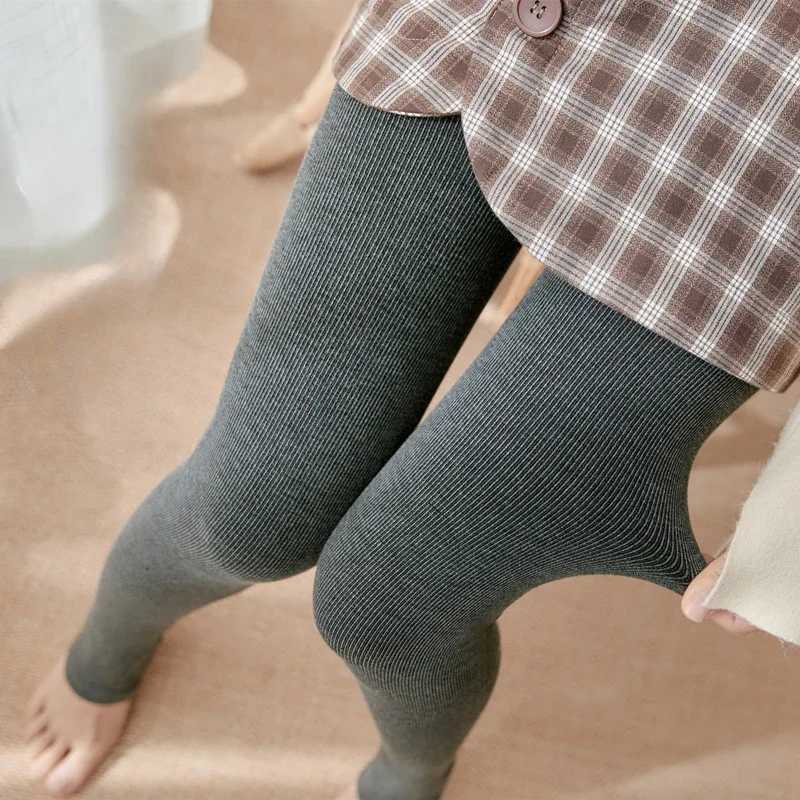 Womens Warm Tights Autumn Vertical Stripe Leggings Winter Cotton Fleece Pantyhose Warm Stockings Woman Lolita Tights HosieryT251023