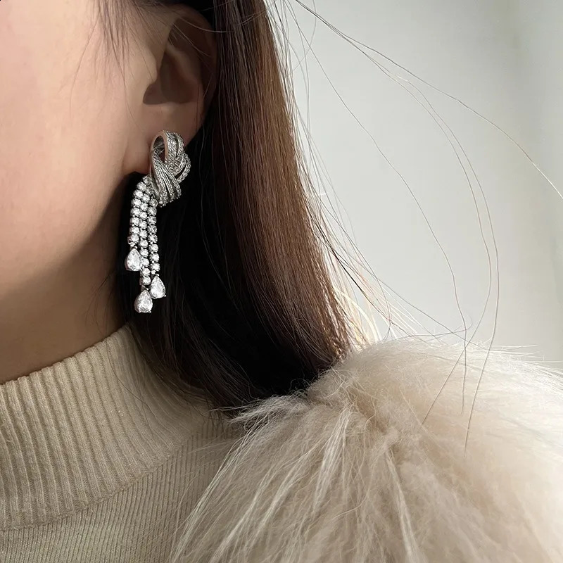 Vintage Style Bow Knot Water Drop Tassel Earrings Temperament Earrings 251018