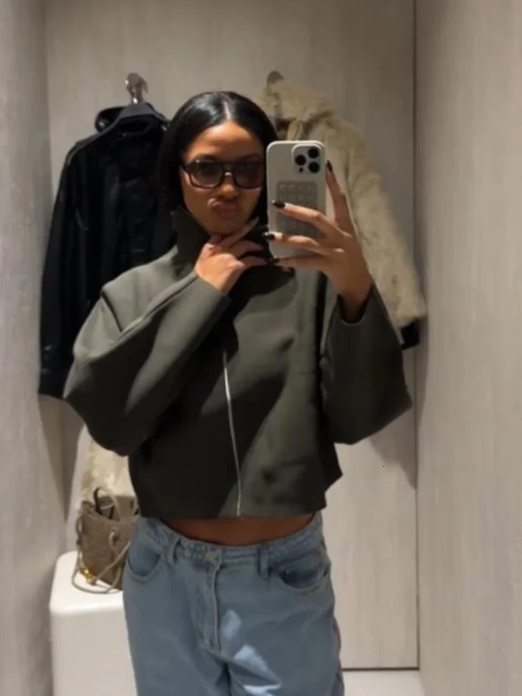 Stand Zipper Short Jacket Womens Early Autumn Solid Long Sleeve Loose Coats Fashion Commute Ladies Outerwear 251020