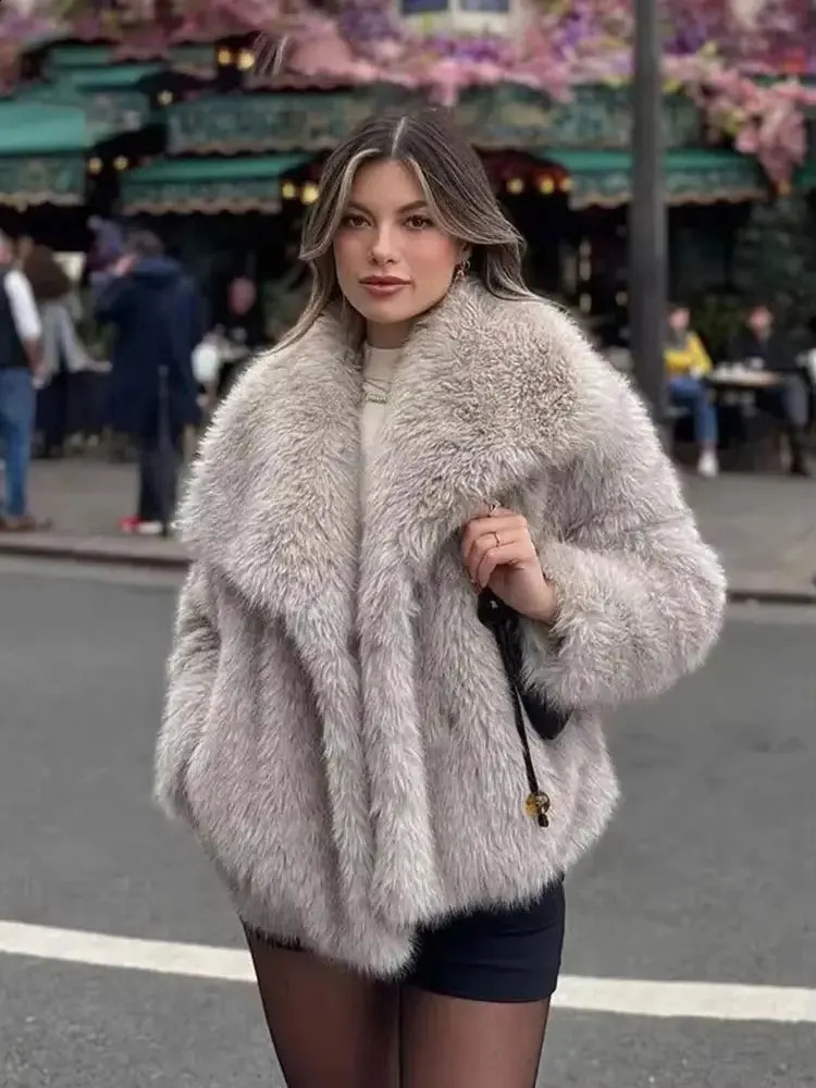 HH Women Elegant Faux Fur Coat Warm Fluffy Loose Long Sleeve Lapel Jacket Autumn Winter Fashion High Street Lady Outerwear 251017