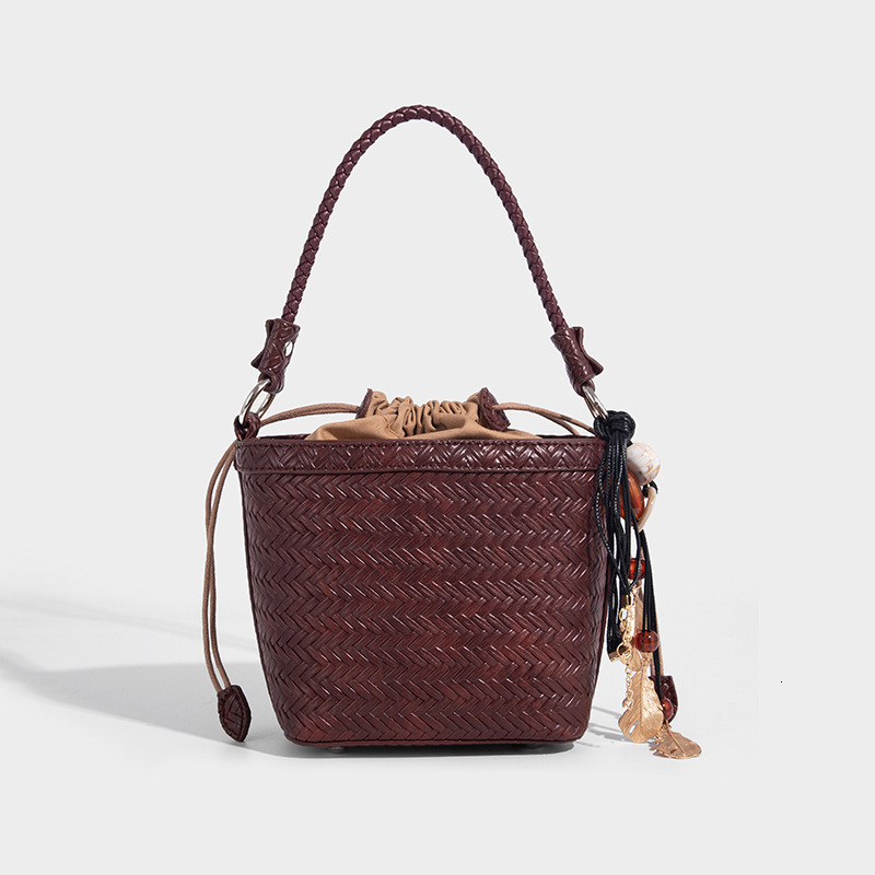 Luxury Brand Designer Bag Drawstring Woven Handbag High-End Bucket Bag Pure Handmade Woven Bag 2025 New Commuter Crossbody Bag