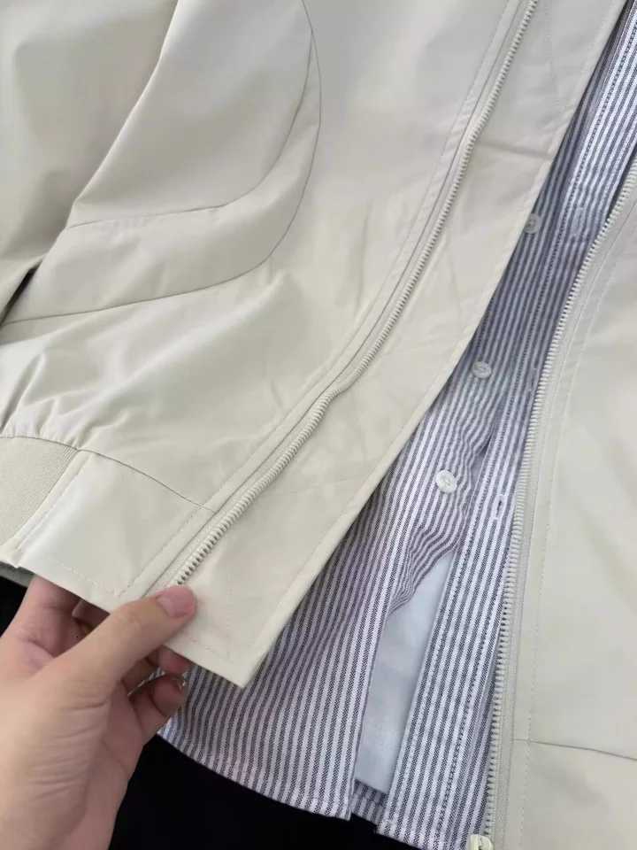 2025Mens Waterproof Rain Jacket Lightweight Outer Hooded Outdoor Raincoat Hiking Windproof Jacket Climbing Outdoor Jackets W251023