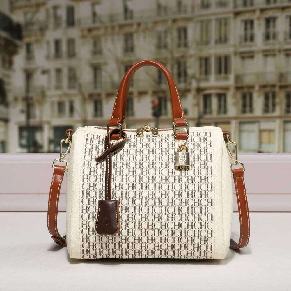 CH Real Comfort Texture Handbag Niche Brand High-End Boston Handheld 2025 Designer New Trendy Women's Crossbody Bag