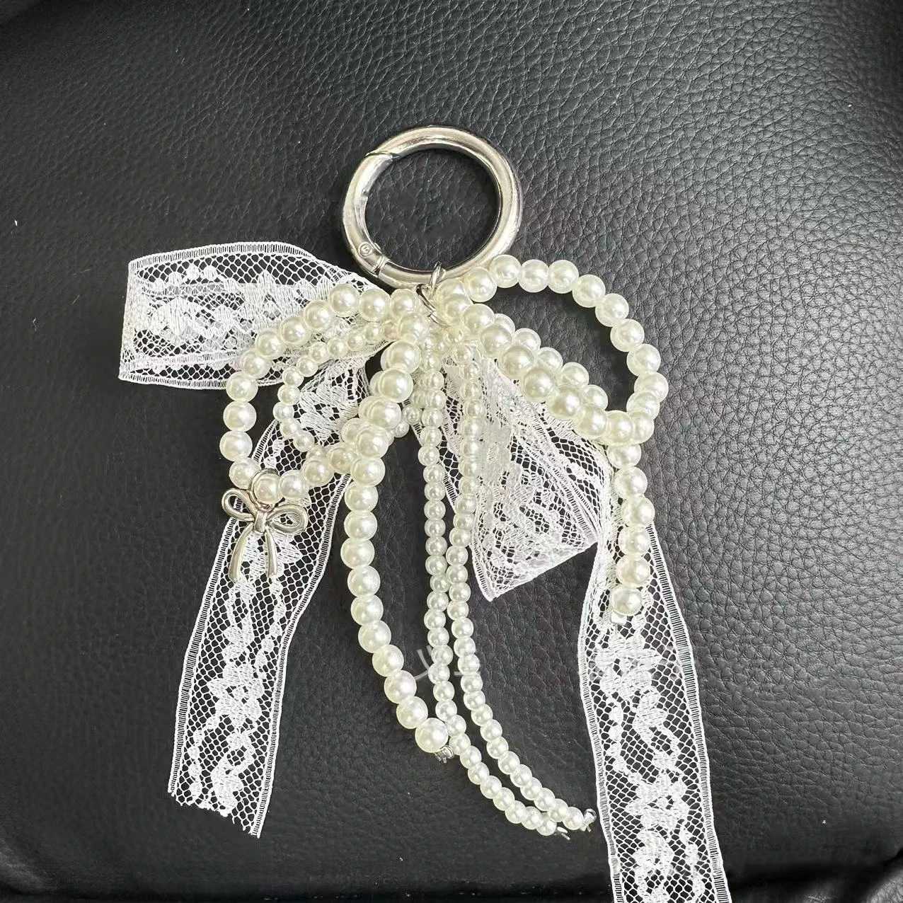 Sweet Handmade White Beaded Bowknot Lace Bag Charms Pendant Keychain Exquisite Backpack Keyring Decoration Fashion Accessories Z251023