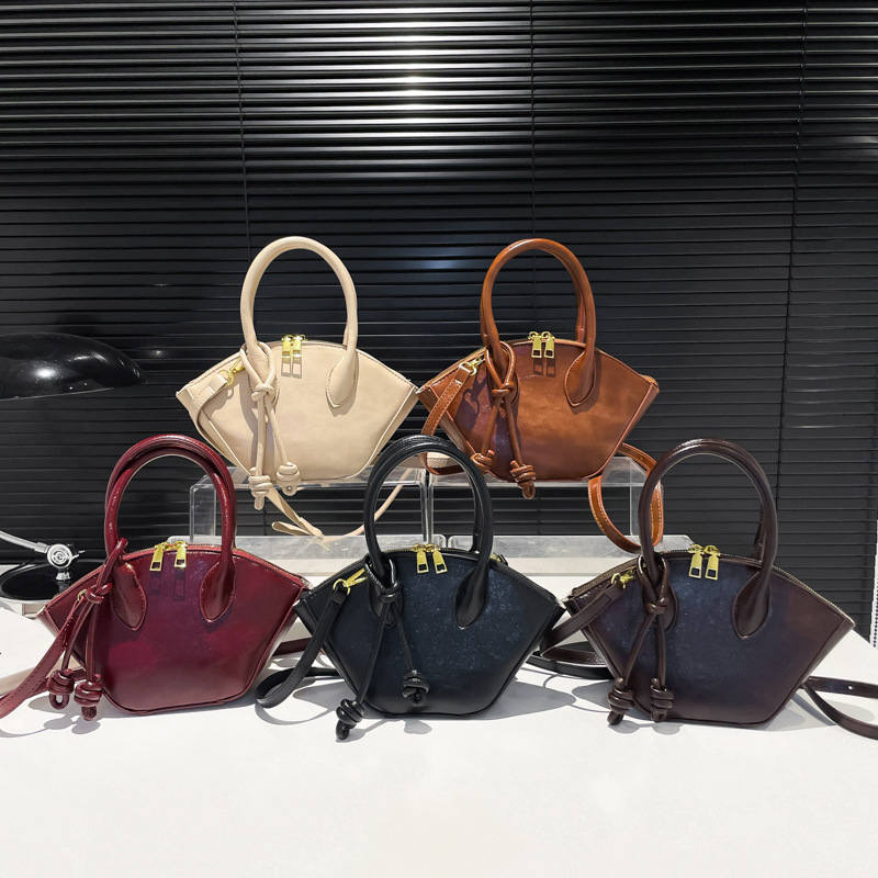 Luxury Brand Designer Bag Fashion Women 2025 Simple Office Small Tote Bag Autumn New Exquisite Handheld Crossbody Basket Bucket Bag