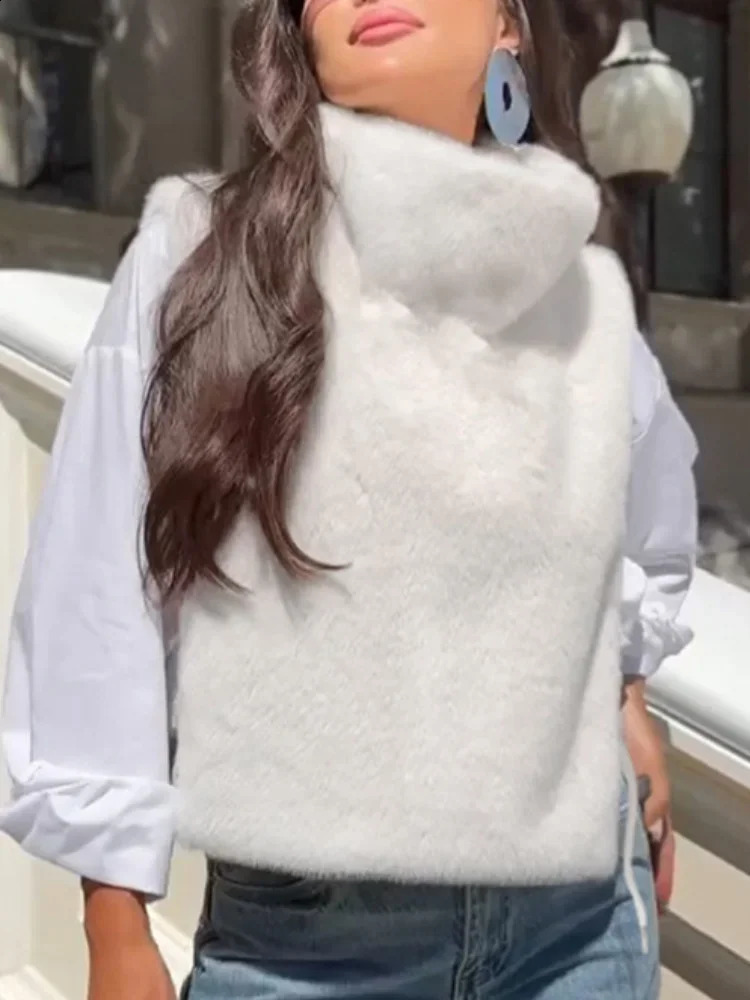 Women Solid Thickened Fur Jackets Fashion Pink High Neck Sleeveless Loose Short Coat Autumn Chic High Street Lady Outerwear 251013