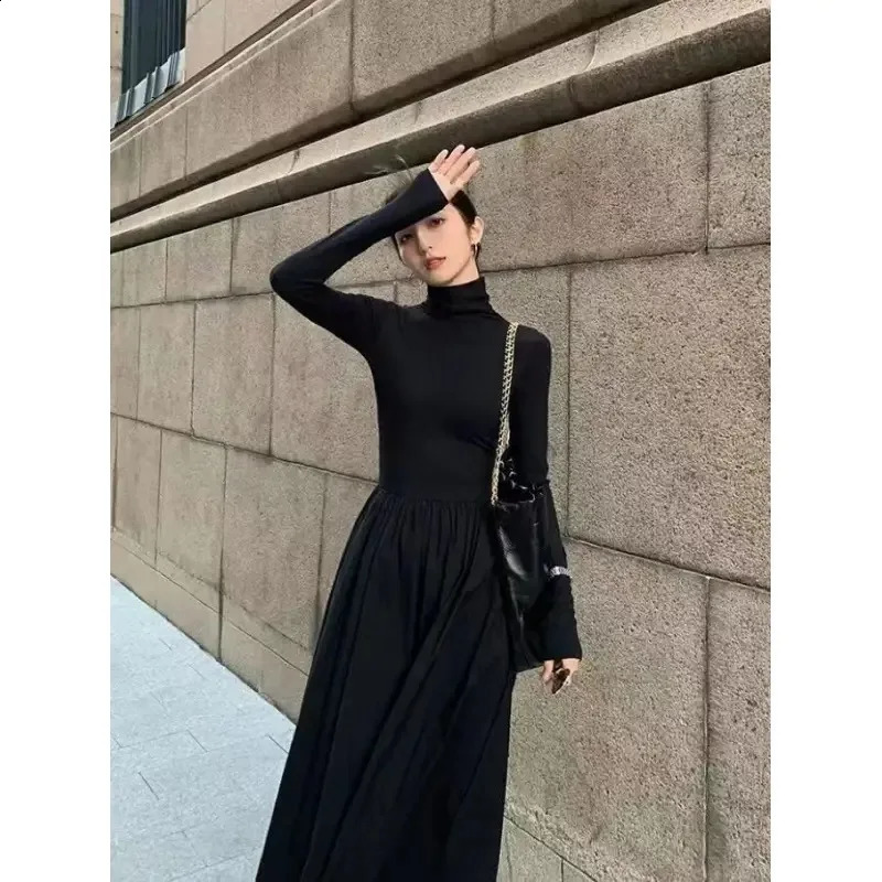 French Style Temperament Womens HighGrade Black Dress Hepburn Gray Turtleneck for Women Autumn Winter DF4964 251022