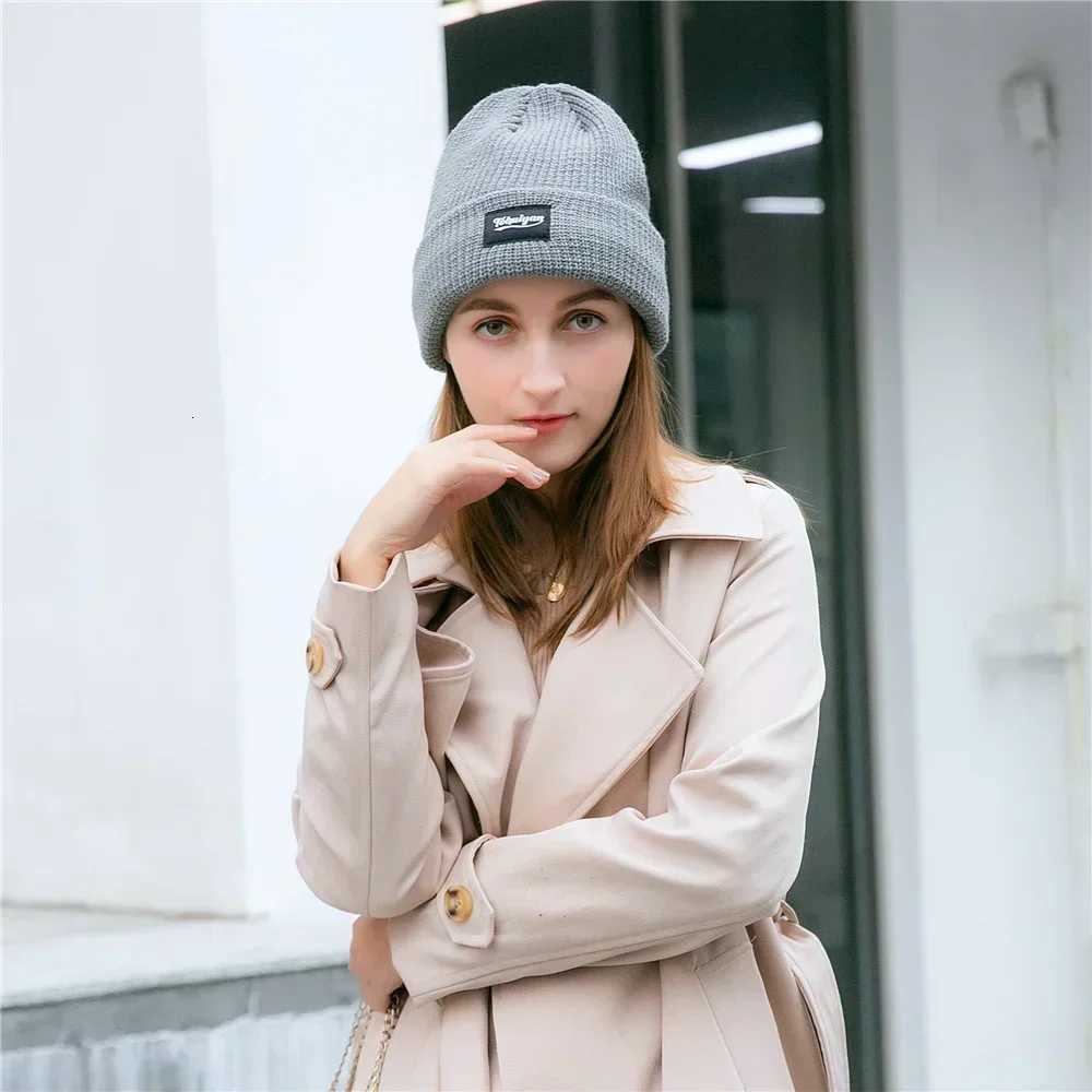 TOHUIYAN Rctive Knitted Hats Magical High Visibility Winter Warm s Wen Men Bonnet Beanie Hat for Night Running WalkingW251023