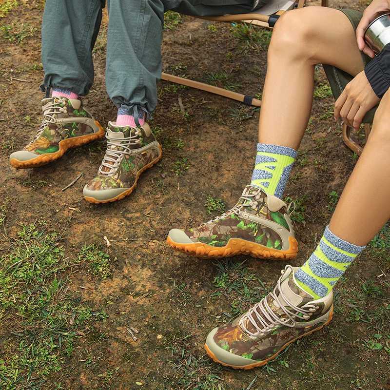 XIANGGUAN men hiking shoes outdoor waterproof hunting shoes camping tactical boots skid wear resistant rock climbing shoes women J251023