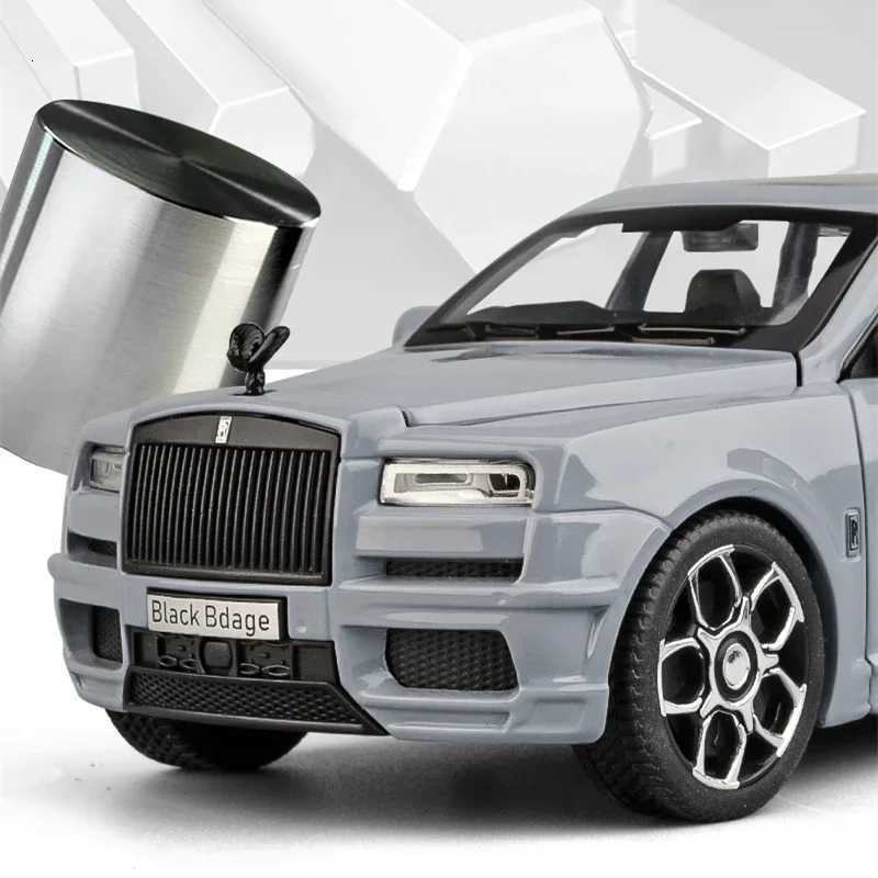 136 RollsRoyce Cullinan car model diecast throwback car toy car open door lights and sounds boys toys children adult giftT251023