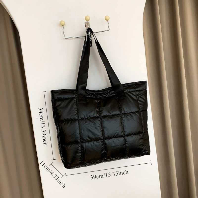 Fashionable Large Capacity Tote Bag Autumn Winter New Style Versatile Single Shoulder Underarm Bag Handbag for WomenL251023